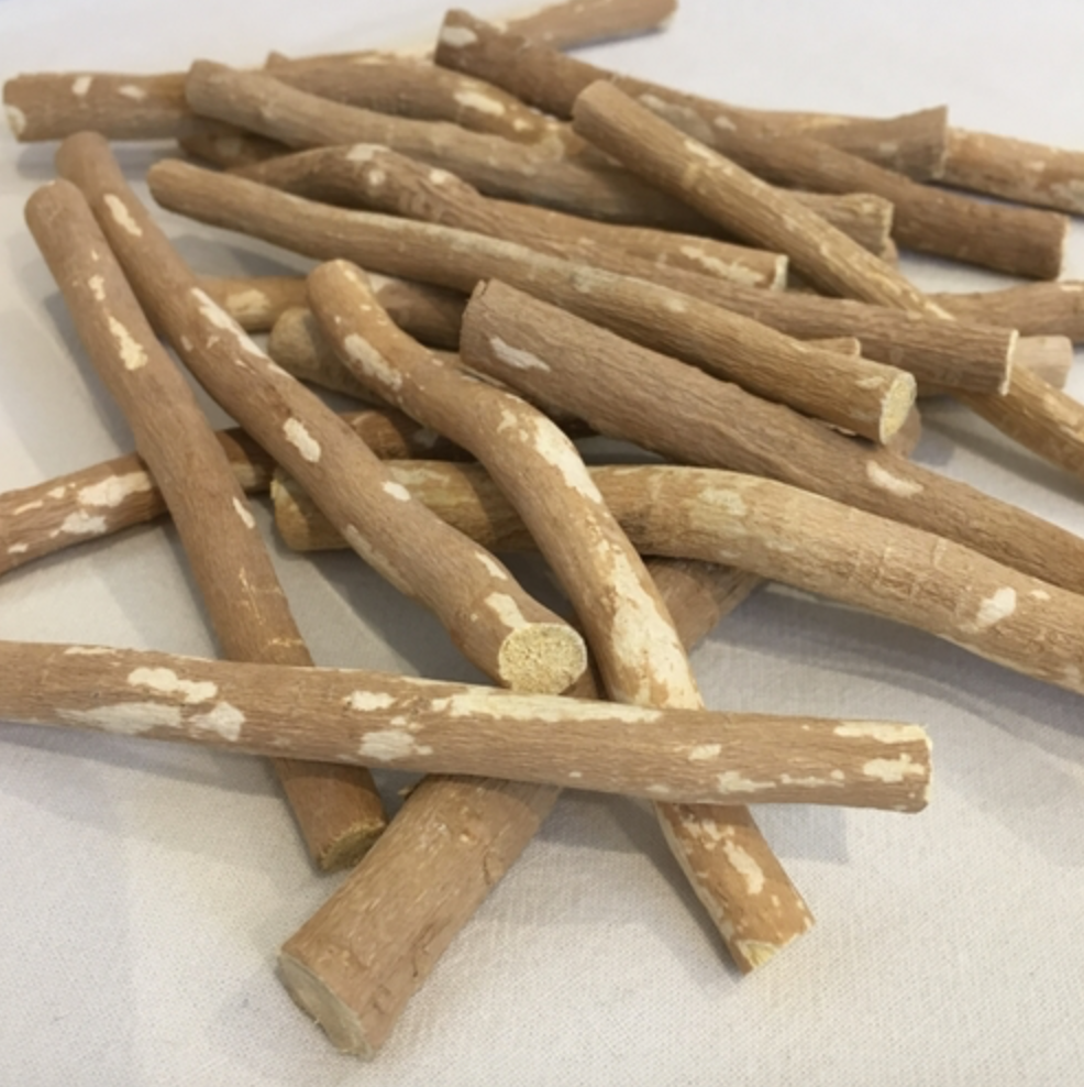 Siwak naturel – Bâton d’arak pour dents blanches et haleine fraîche